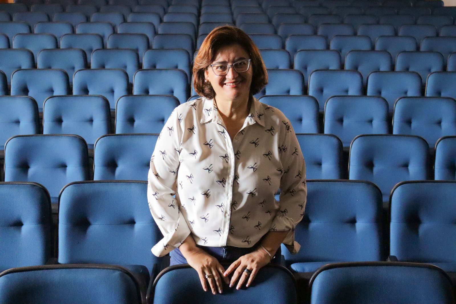 Professora Alzirinha publica dois novos textos
