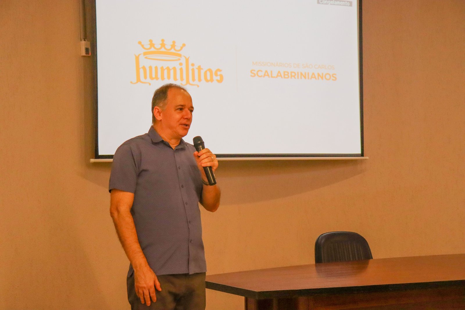 Diretor Geral do ITESP, Prof. Dr. Pe. Paulo Sérgio Carrara, apresenta a instituição em encontro internacional sobre Pastoral Migratória