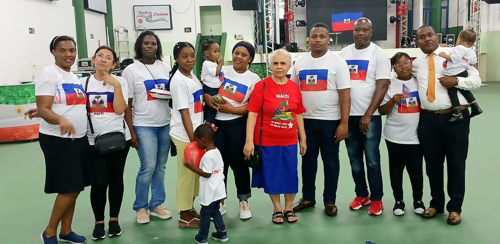 Festa da Bandeira do Haiti em Jundiaí celebra cultura, fé e resistência com protagonismo de aluno do ITESP