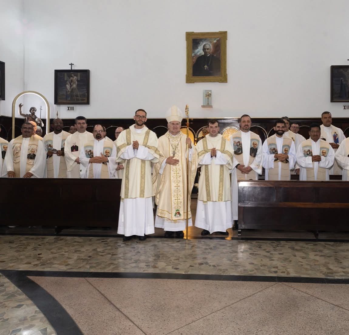 ITESP celebra ordenação diaconal de dois alunos scalabrinianos: fé, vocação e comunhão com o povo de Deus