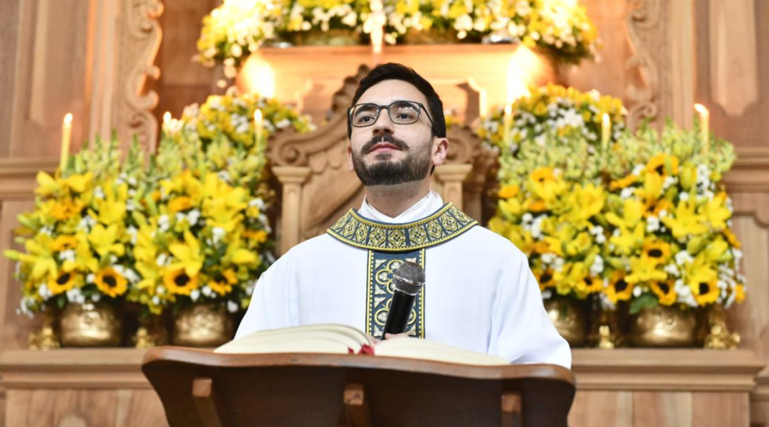 Ex-aluno do ITESP, Pe. Pablo Vinícius Reis Moreira, é ordenado presbítero em Minas Gerais