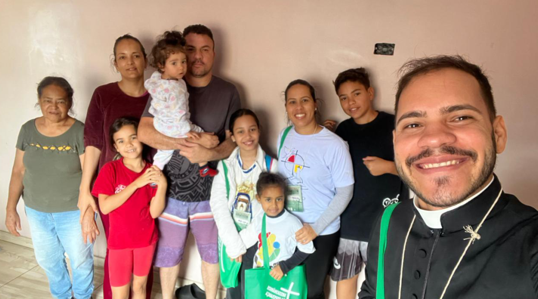 Aluno do ITESP participa de missão paroquial no Dia Mundial das Missões