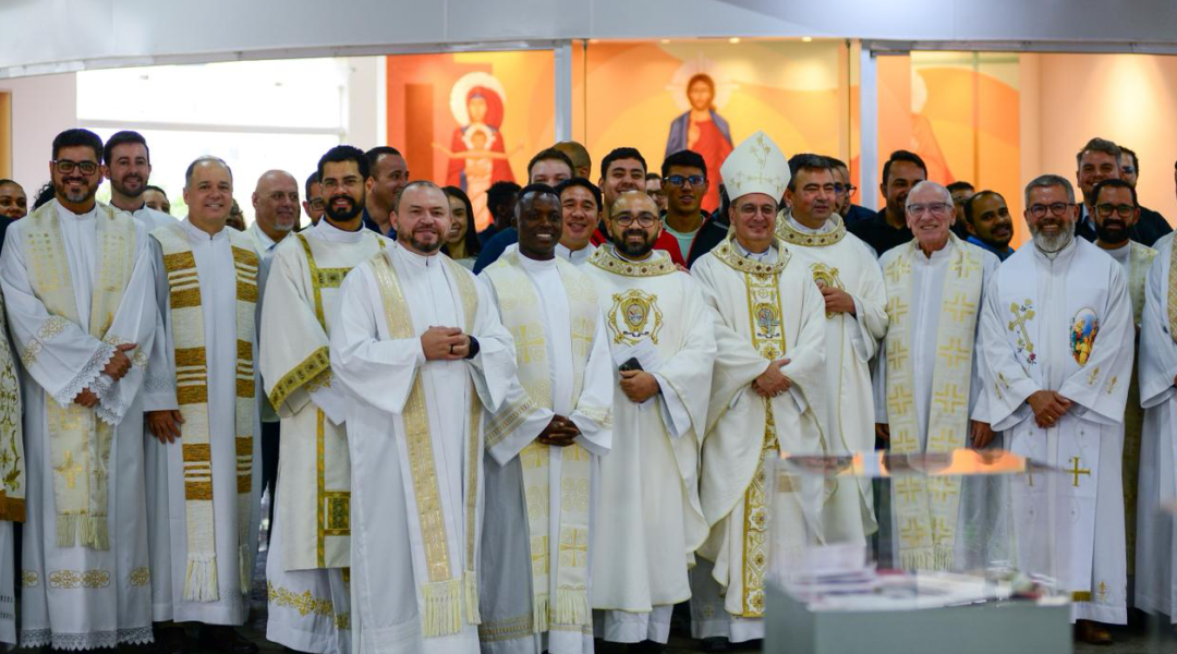 ITESP participa da celebração pelos 20 anos da FAPCOM, fortalecendo laços de parceria e compromisso com a formação humana e social