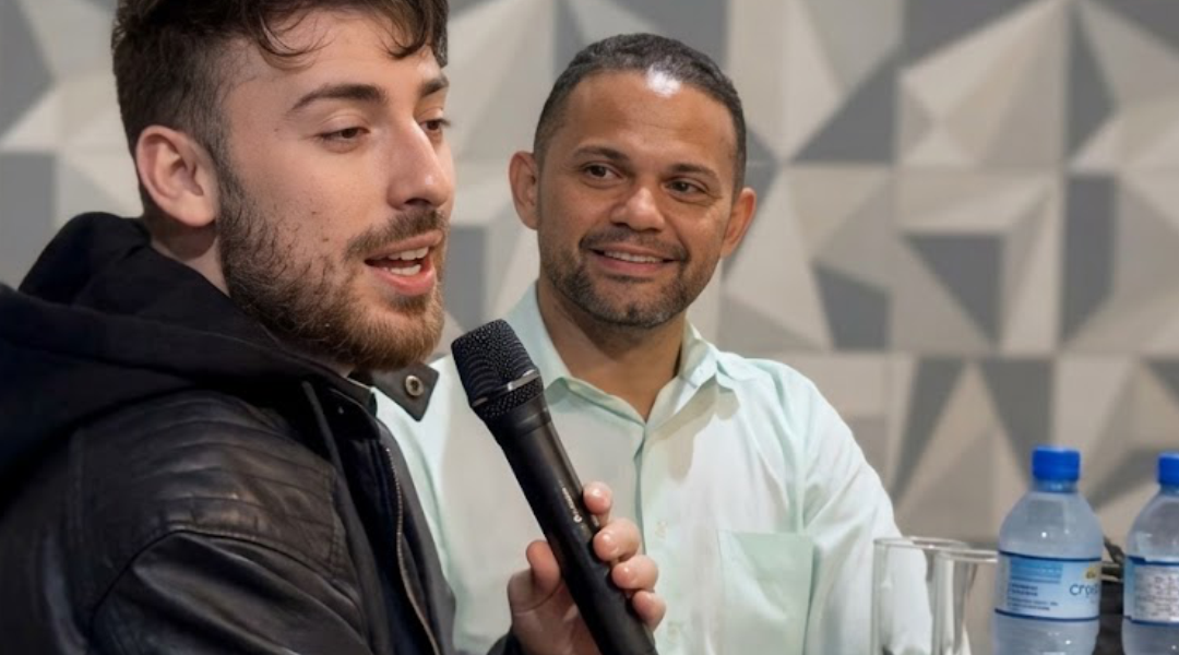 Café, diálogo e liturgia: professor do ITESP participa de bate-papo sobre os gestos e ritos da missa